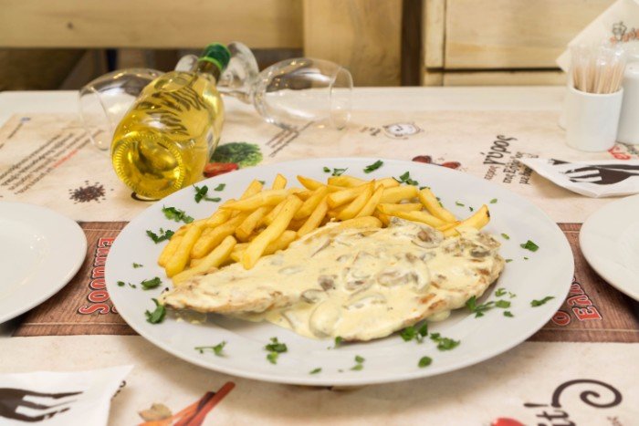 Μερίδα Φιλέτο κοτόπουλο a la cream