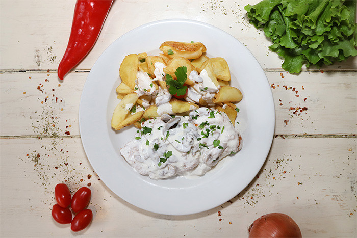 Μερίδα Σνίτσελ κοτόπουλο a la cream